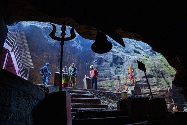 पचमढ़ी में दर्शन के लिए जटा शंकर गुफाएं - Pachmarhi Darshaniy Sthal Jata Shankar Caves In Hindi