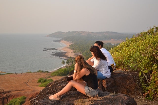 गोवा में बजट बीच के लिए अरामबोल बीच - Arambol Beach Best Budget Beach In Goa In Hindi