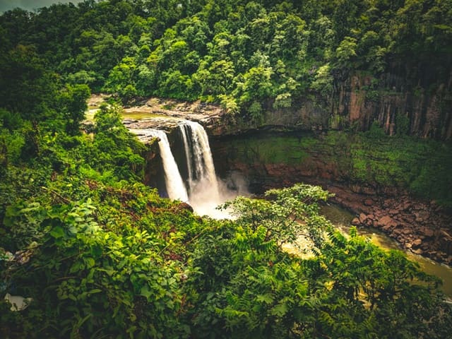 जमजिर वाटरफाल्स - Zamzeer Waterfalls In Hindi