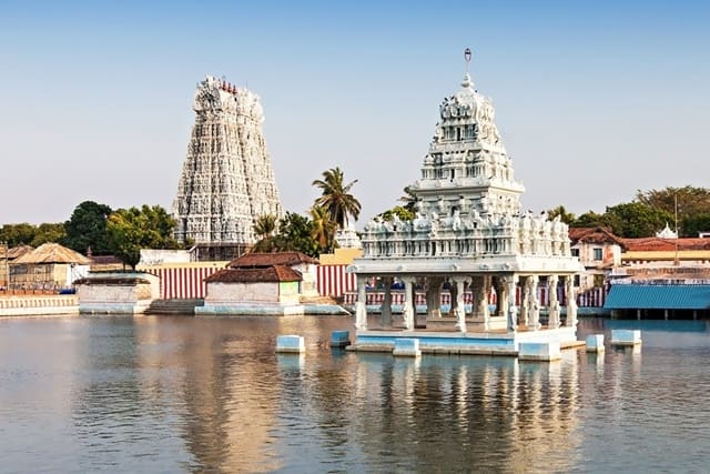 तिरुचेंदुर मंदिर कन्याकुमारी का मुख्य पर्यटन स्थल - Tiruchendur Temple Tourist Place Of Kanyakumari In Hindi