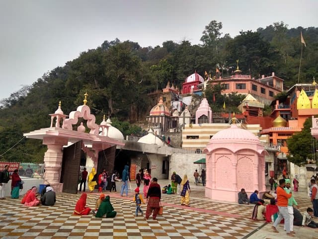 ज्वाला देवी मंदिर की वास्तुकला - Architecture Of Jwala Devi Mandir In Hindi