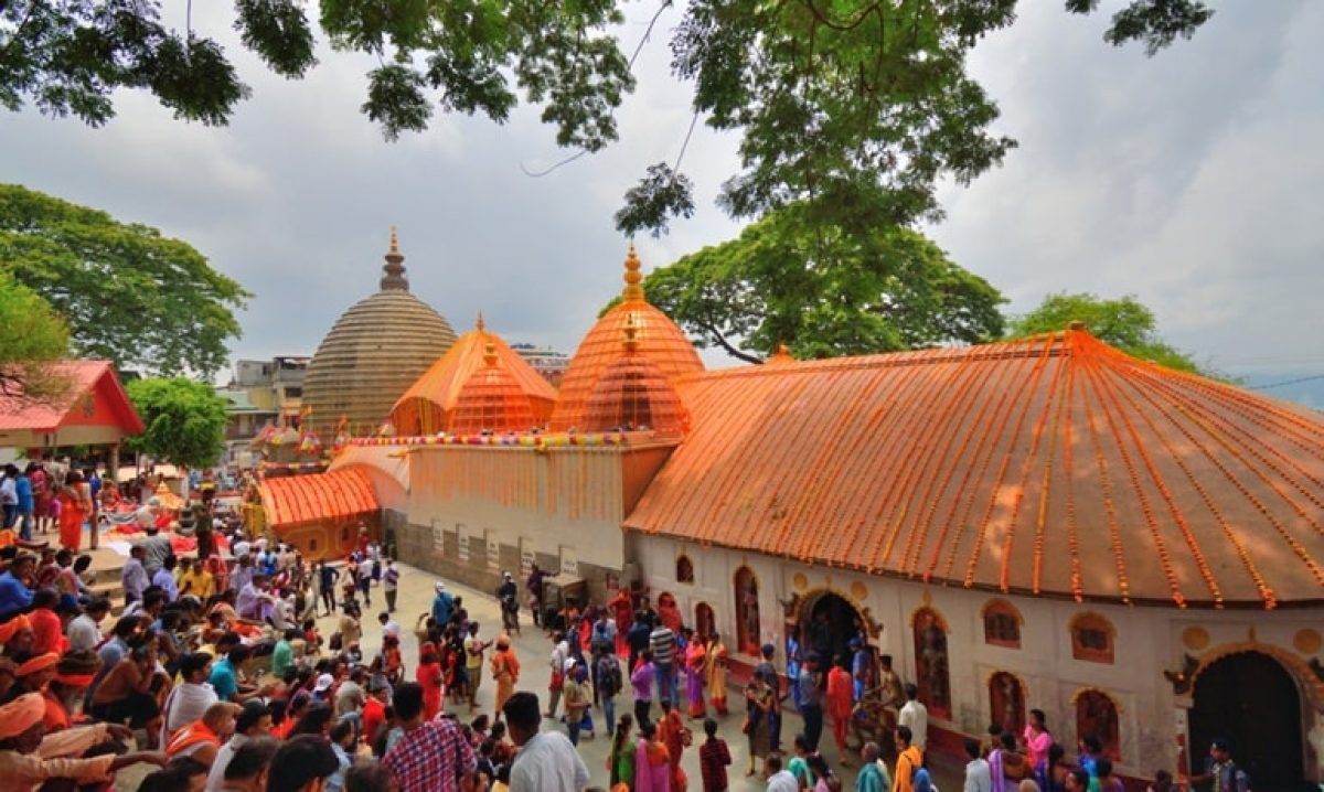 कामाख्या देवी मंदिर के बारे में रोचक तथ्य और इतिहास – Kamakhya Devi Temple  In Hindi - Holidayrider.Com