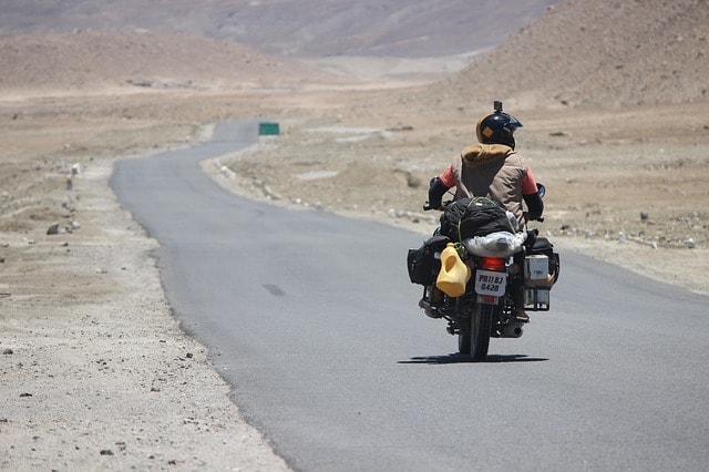 लेह लद्दाख कैसे पहुंचें - How To Reach Ladakh In Hindi