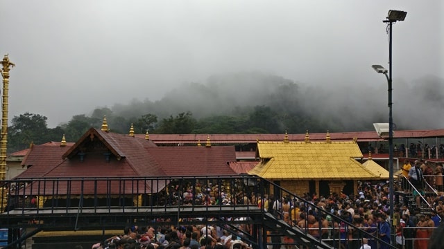 विवादों में क्यों है सबरीमाला मंदिर - Sabarimala Temple Controversy In Hindi