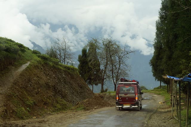 सड़क मार्ग से सिक्किम कैसे पहुँचे- How To Reach Sikkim By Road In Hindi