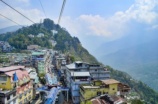 भारत में घूमने की सस्ती जगह सिक्किम - Sikkim India Me Ghumne Ki Sabse Jagha In Hindi
