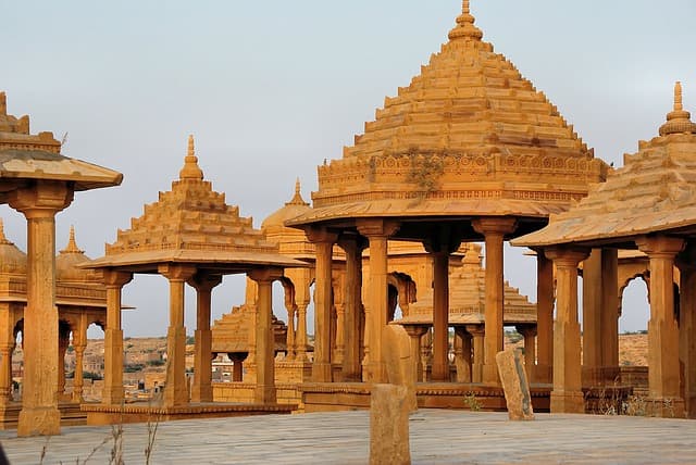 बड़ा बाग जैसलमेर स्थानों का दौरा Bada Bagh Jaisalmer In Hindi