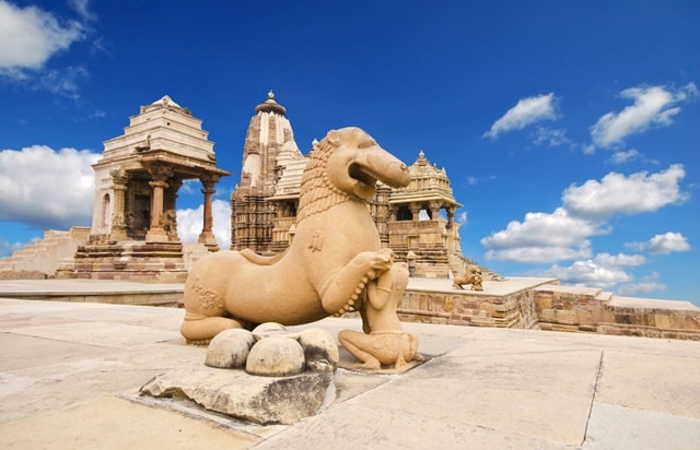 भारत का सबसे सस्ता और प्रमुख दर्शनीय स्थल - Khajuraho India Ka Sasta Darshniya Sthal In Hindi