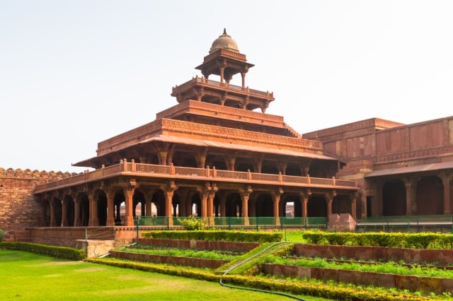 फतेहपुर सीकरी में घूमने की जगह पंच महल - Panch Mahal Fatehpur Sikri Mein Ghumne Ki Jagah In Hindi