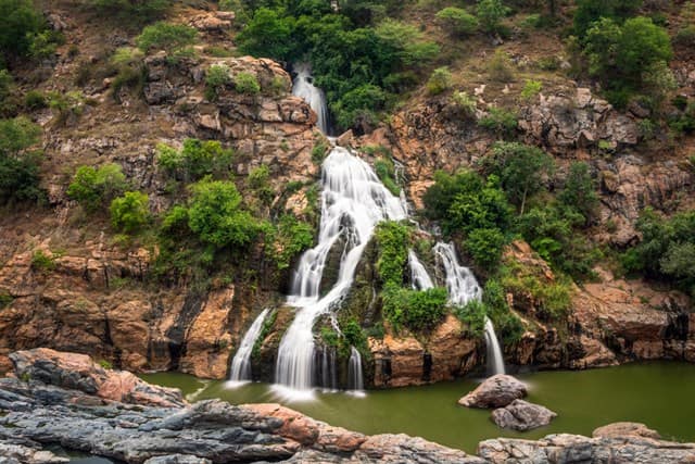 चुन्नी फॉल्स - Chunchi Falls In Hindi
