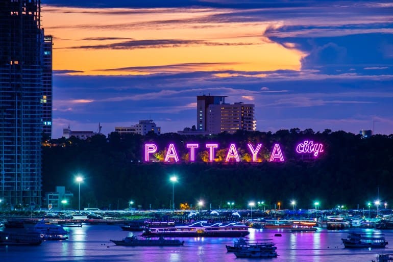 पटाया सिटी में नाइटलाइफ और यहां के प्रमुख पर्यटन स्थल- Places To Visit In Pattaya In Hindi