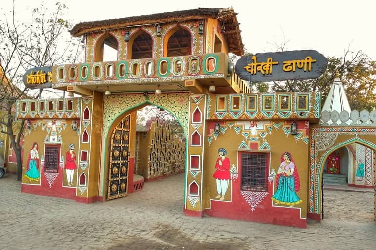 चोखी ढाणी जयपुर घूमने की पूरी जानकारी और इसकी खास बातें- Chokhi Dhani Jaipur Information In Hindi