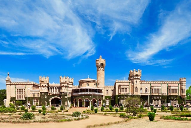 बैंगलोर पैलेस - Bangalore Palace In Hindi