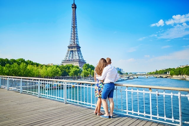 पेरिस फ्रांस कपल्स के लिए रोमांटिक हनीमून स्पॉट - Paris France Romantic Honeymoon Spot In The World In Hindi