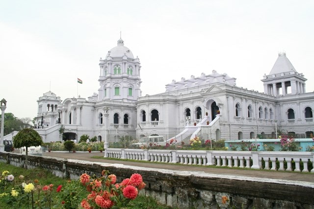 त्रिपुरा राज्य संग्रहालय - Tripura State Museum