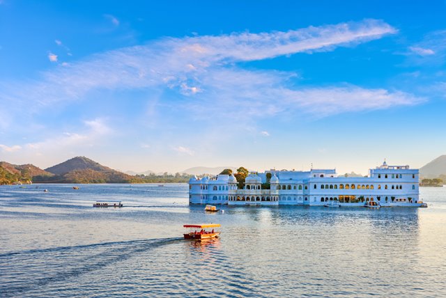 लेक पैलेस- Lake Palace In Hindi