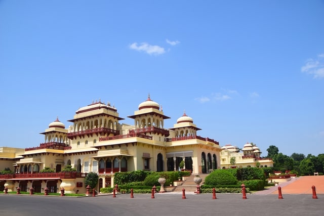 जयपुर शहर का सबसे प्रमुख पर्यटन स्थल रामबाग पैलेस - Rambagh Palace Jaipur Ka Pramukh Paryatan Sthal In Hindi