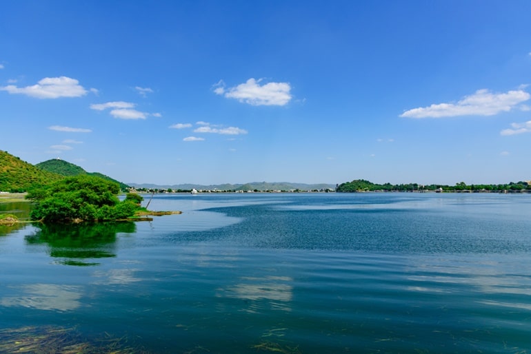 जयसमंद झील का इतिहास और घूमने की जानकारी- Jaisamand lake History In Hindi