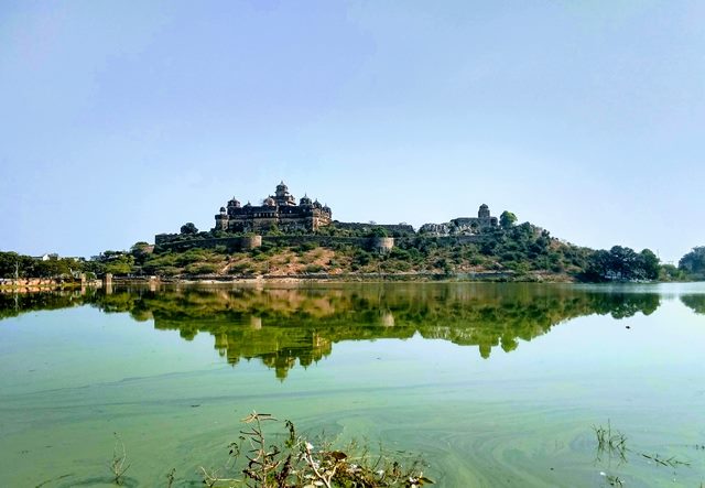 दतिया घूमने जाने का सही समय - Best Time To Visit Datia Fort In Hindi