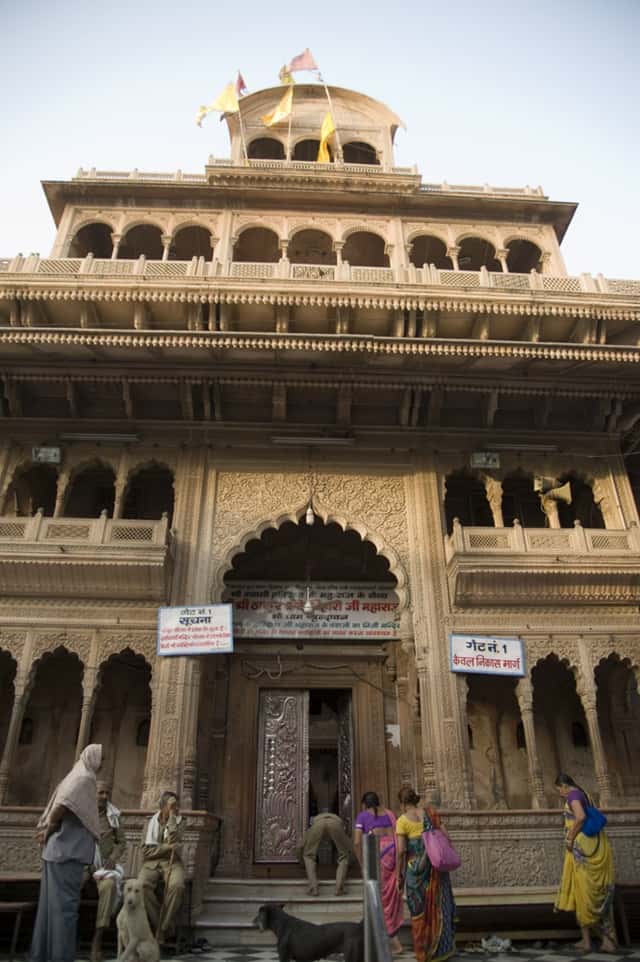 बांके बिहारी मंदिर का रहस्य- Banke Bihari Mandir Rahasya In Hindi
