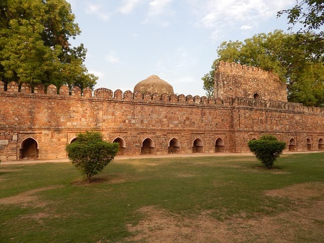 दिल्ली की हिस्टोरिकल जगह मुगल गार्डन - Delhi Ki Aitihasik Jagah Mughal Garden In Hindi