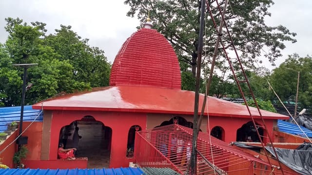 धनबाद में दर्शनीय स्थल लिलोरी चरण मंदिर – Dhanbad Me Darshaniya Sthan Lilori Charan Temple In Hindi
