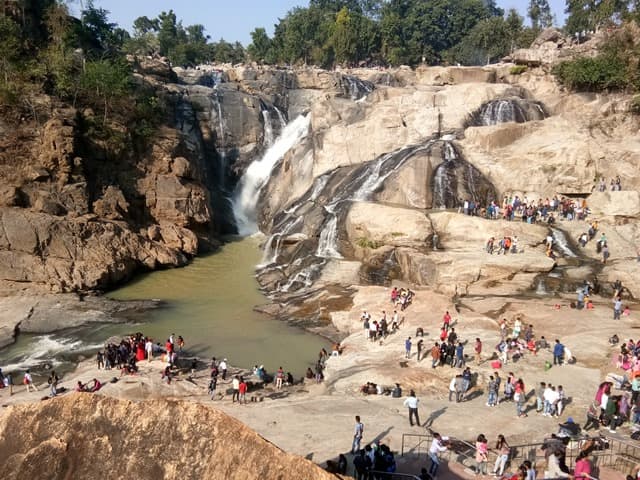 रांची का पर्यटक स्थल दशम जलप्रपात - Ranchi Me Ghumne Wala Place Dasham Falls In Hindi