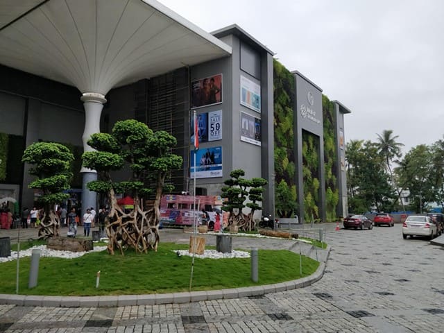 त्रिवेंद्रम में शॉपिंग के लिए फेमस है रावणकोर का मॉल - Trivandrum Me Shopping Ke Lie Famous Mall Of Travancore In Hindi
