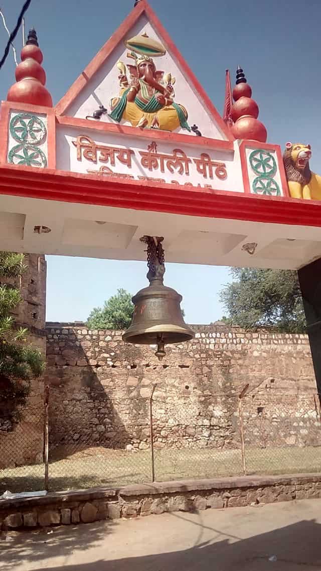 महालक्ष्मी मंदिर दतिया के धार्मिक स्थल - Mahalaxmi Temple Datia Ke Dharmik Sthal In Hindi