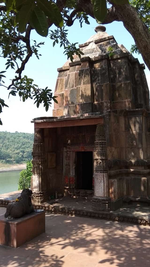 ओंकारेश्वर पर्यटन स्थल केदारेश्वर मंदिर – Omkareshwar Paryatan Sthal Kedareshwar Temple In Hindi