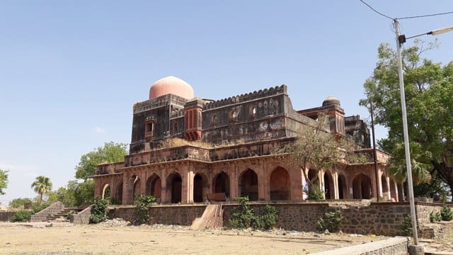 उज्जैन में घूमने लायक जगह कलियादेह पैलेस - Ujjain Ki Ghumne Layak Jagah Kaliadeh Palace In Hindi