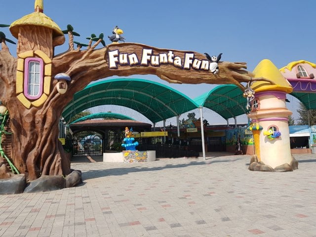 मनोरंजक पार्क फन फंटा सूरत शहर गुजरात - Manoranjak Park Fun Funta Park Surat City Gujarat In Hindi