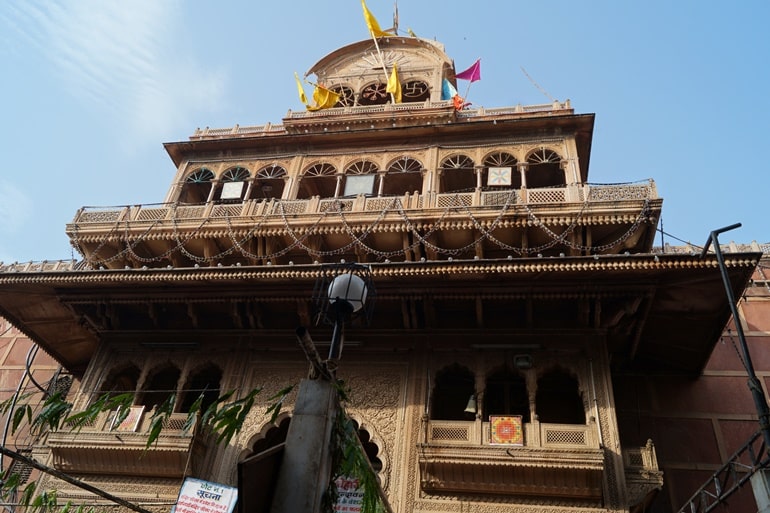 बांके बिहारी मंदिर का रहस्य और पौराणिक कथा- Banke Bihari Mandir Rahasya Aur Katha In Hindi