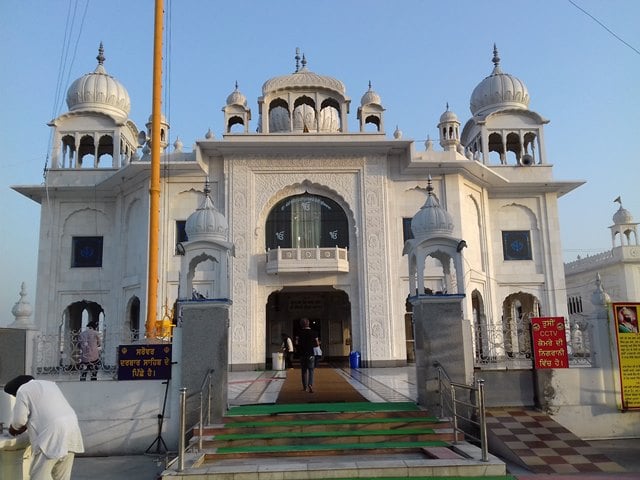 गुरुद्वारा श्री मंजी साहिब लुधियाना दर्शनीय स्थल - Ludhiana Ke Pramukh Dharmik Sthan Gurudwara Manji Sahib In Hindi