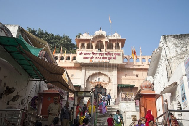 प्रसिद्ध ब्रह्मा मन्दिर पुष्कर दर्मिक स्थल – Famous Brahma Mandir Pushkar Rajasthan In Hindi