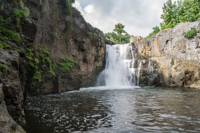 वडोदरा का फेमस जारवानी झरना - Vadodara Mein Famous Zarwani Falls In Hindi