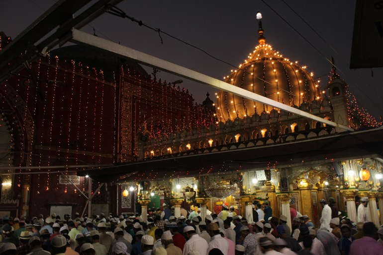 हजरत निजामुद्दीन औलिया दरगाह दिल्ली के बारे में जानकारी - Hazrat Nizamuddin Auliya Dargah In Hindi