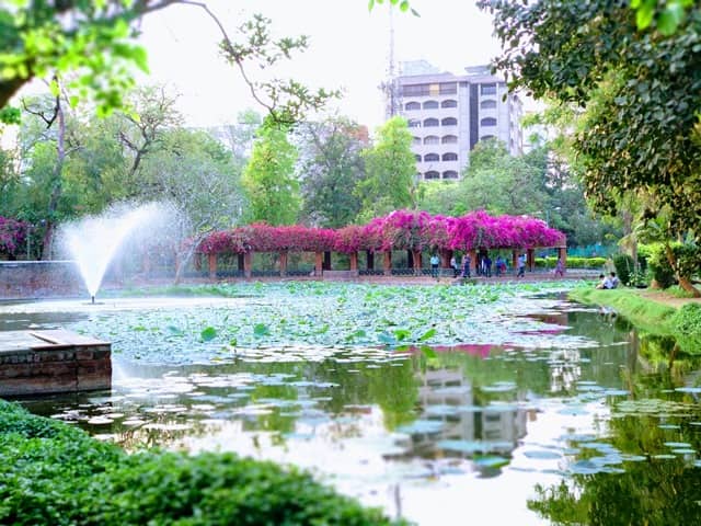 अहमदाबाद सिटी के दर्शनीय स्थल परिमल गार्डन - Ahmedabad City Ke Darshaniya Sthal Parimal Garden In Hindi