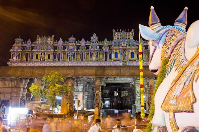 मदुरई का प्रमुख दर्शनीय स्थल पुधु मंडपम - Madurai Ka Pramukh Darshaniya Sthal Pudhu Mandapam In Hindi