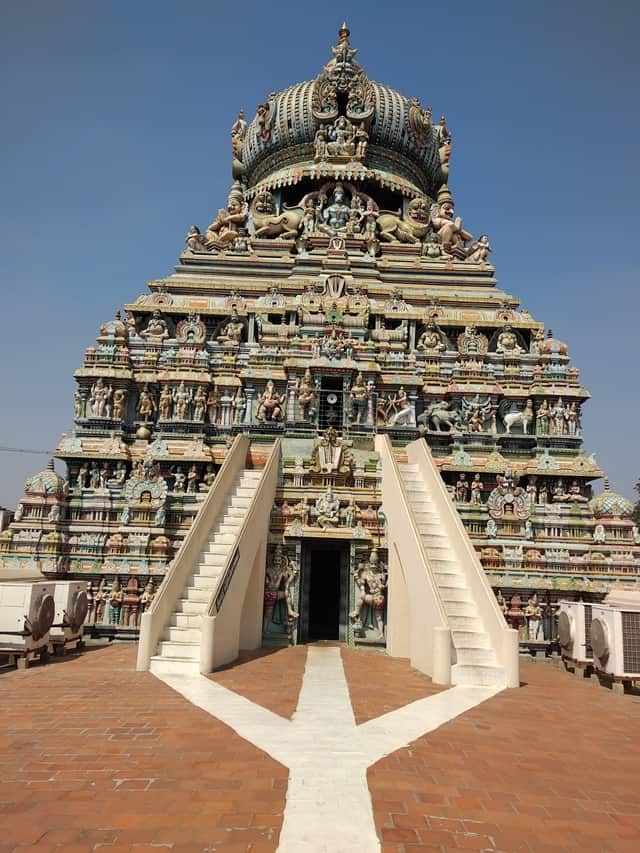 मदुरई का पर्यटन स्थान कूडल अजगर मंदिर - Madurai Ke Paryatan Sthan Koodal Azhagar Temple In Hindi