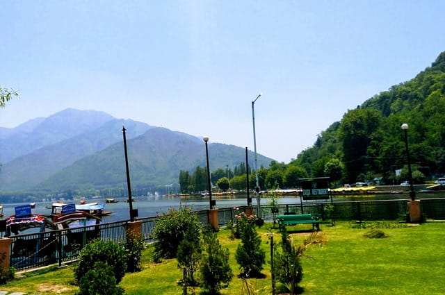श्रीनगर के आकर्षण स्थल नेहरू गार्डन - Srinagar Me Ghumne Ke Liye Nehru Garden In Hindi