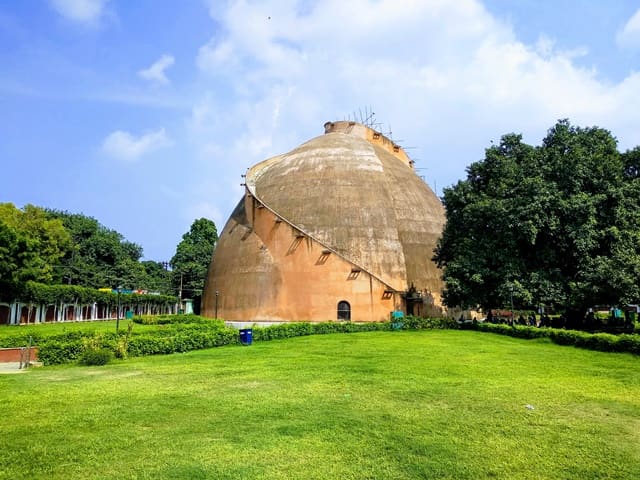 पटना के दर्शनीय स्थल गोलघर - Patna Ke Darshaniya Sthal Golghar In Hindi