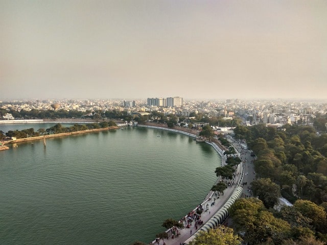 अहमदाबाद शहर का आकर्षक स्थल कांकरिया झील - Ahmedabad Sehhr Ke Aakarshan Sthal Kankaria Lake In Hindi