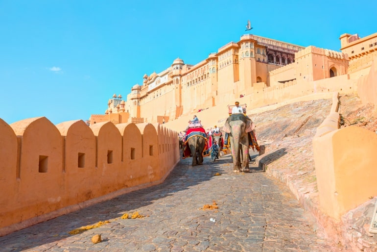 भारत में ऐतिहासिक जगह आमेर का किला 