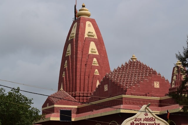 द्वारका में प्रसिद्ध मंदिर नागेश्वर ज्योतिर्लिंग मंदिर - Dwarka Me Prasidh Mandir Nageshwar Jyotirlinga Temple In Hindi