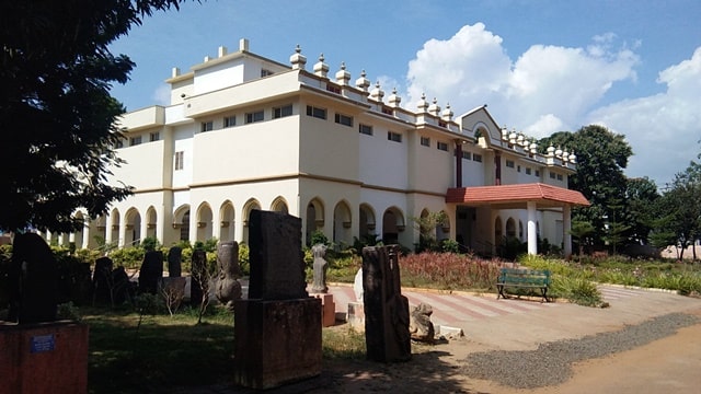 विजयवाड़ा में घूमने वाली जगह विक्टोरिया संग्रहालय - Vijaywada Me Ghumne Wali Jagah Victoria Museum In Hindi