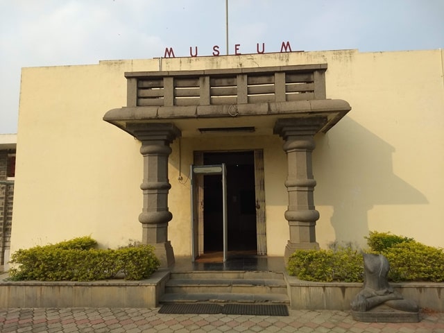 विजयवाड़ा के आकर्षण स्थान अमरावती संग्रहालय - Vijayawada Me Dekhne Ki Jagah Amaravathi Museum In Hindi