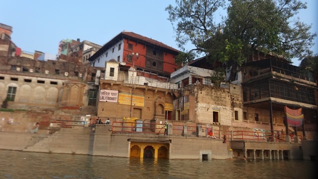बनारस के पर्यटन स्थल ललिता घाट – Banaras Ke Paryatan Sthal Lalita Ghat In Hindi