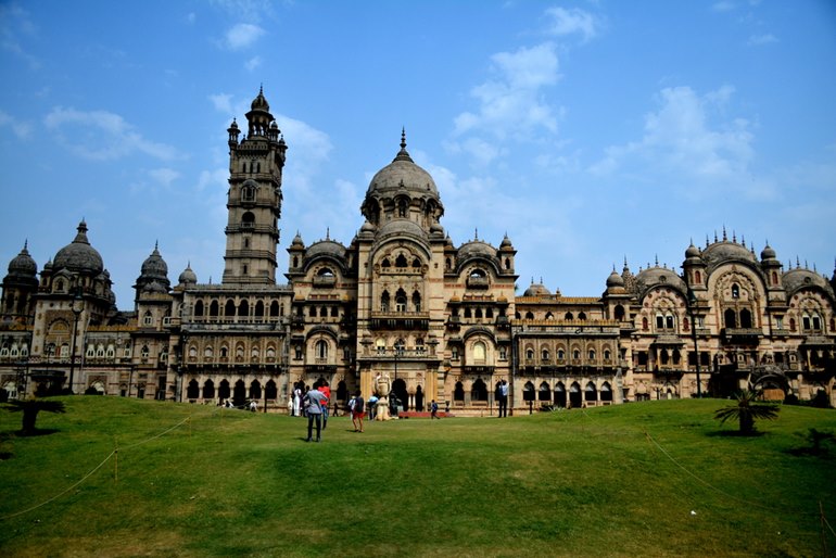 भारत में ऐतिहासिक इमारत लक्ष्मी विलास पैलेस