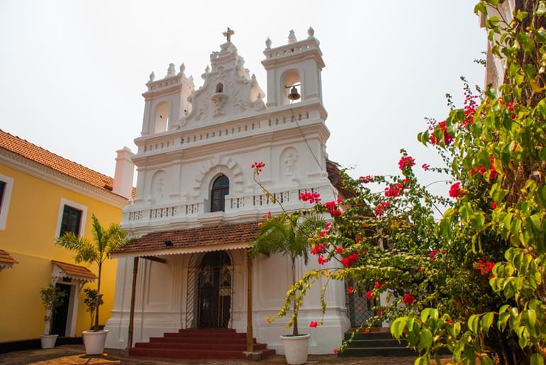 गोवा के चर्च और रूपांतरण 